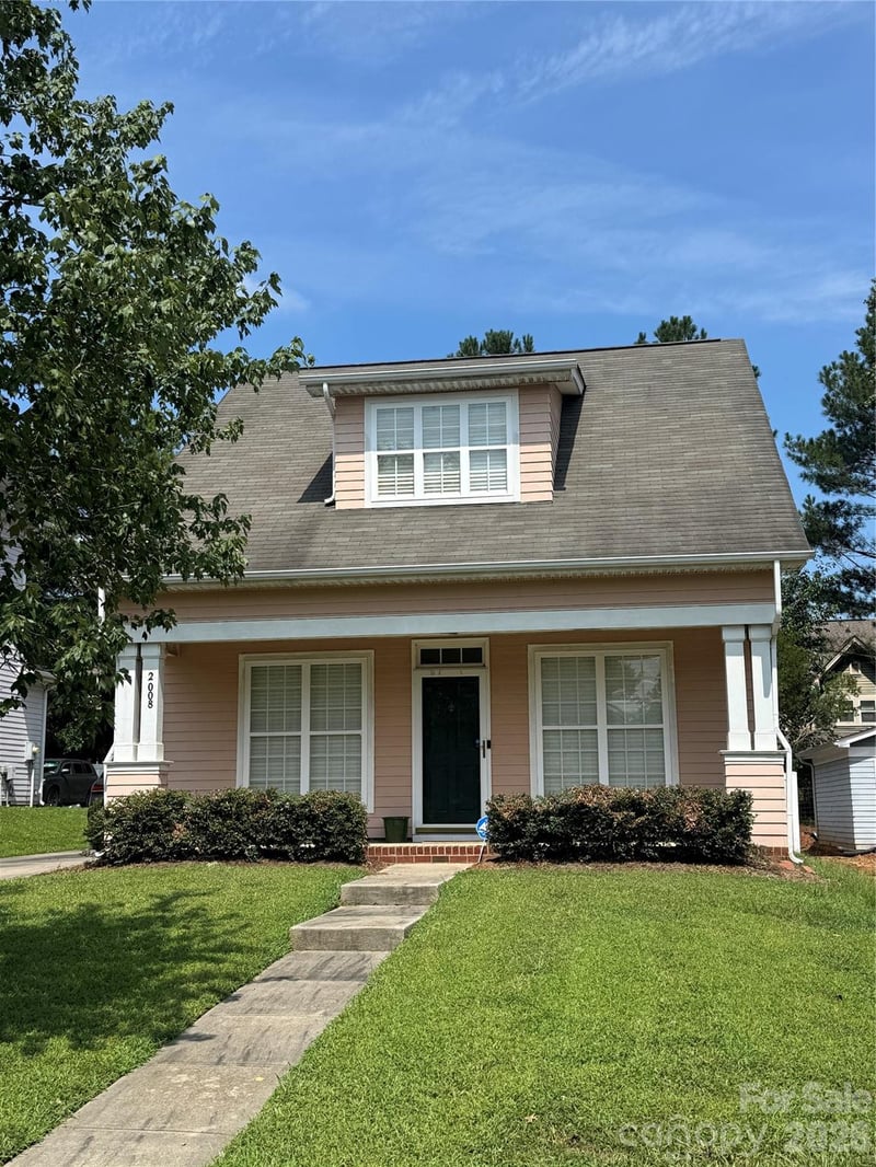 2008 Golden Ridge Ln, Charlotte, NC 28208