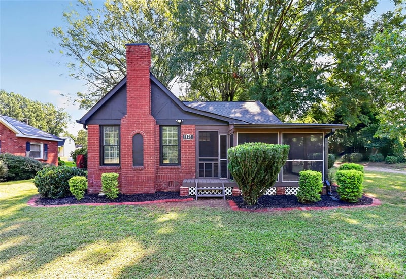 1175 Mecklenburg Hw, Mooresville, NC 28115