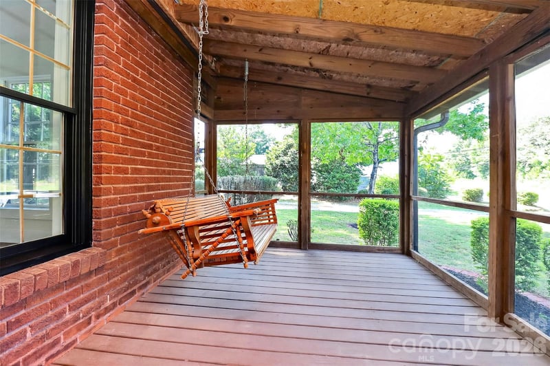 1175 Mecklenburg Hw, Mooresville, NC 28115