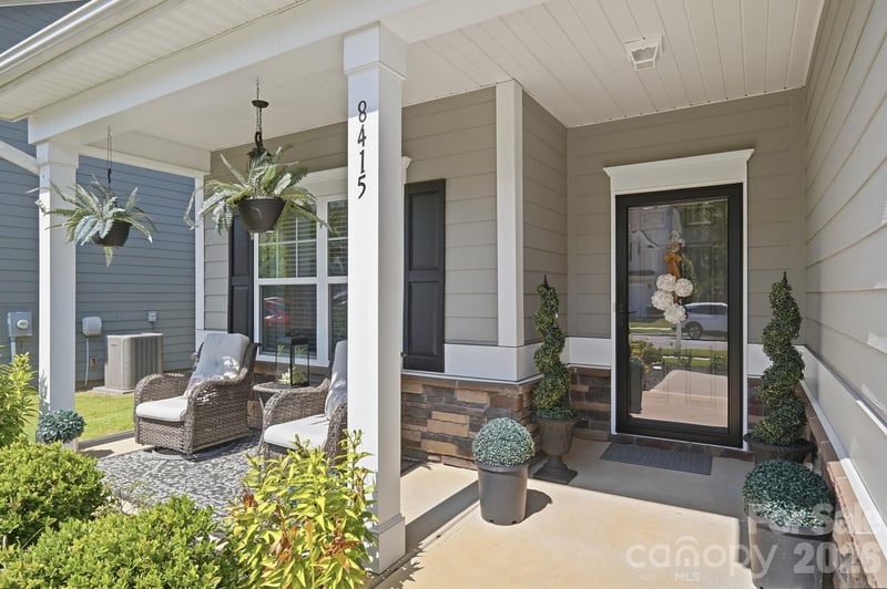 8415 Dumphries Dr, Huntersville, NC 28078