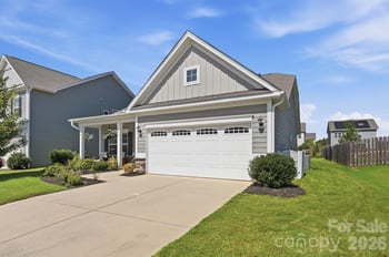 8415 Dumphries Dr, Huntersville, NC 28078