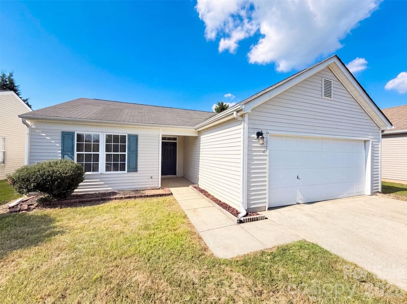 10215 Orchard Grass Ct, Charlotte, NC 28278