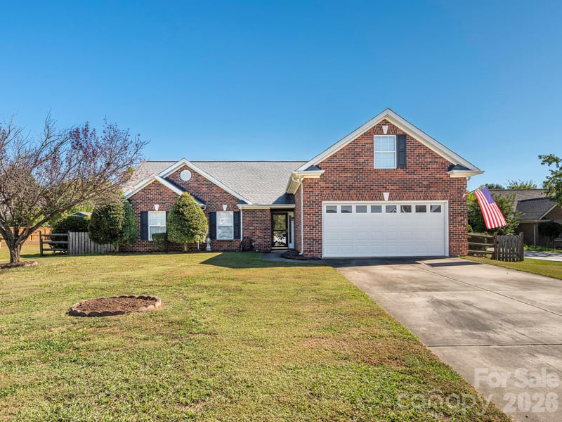 8415 Quail Hollow Dr, Harrisburg, NC 28075