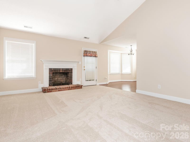 8415 Quail Hollow Dr, Harrisburg, NC 28075
