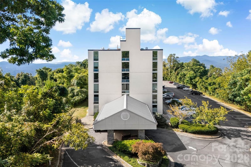 647 Town Mountain Rd #407, Asheville, NC 28804