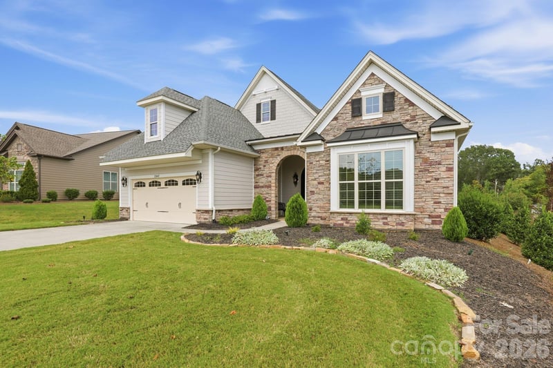 12047 Cove Ct, Charlotte, NC 28278