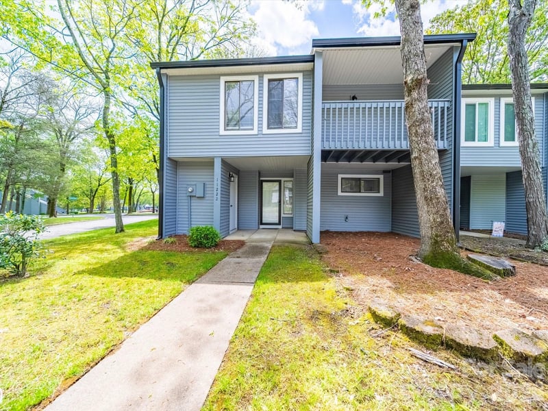11222 Carmel Chace Dr, Charlotte, NC 28226