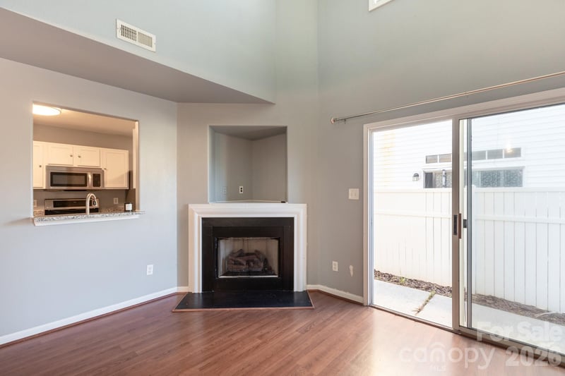 1521 Hyacinth Ct, Charlotte, NC 28215