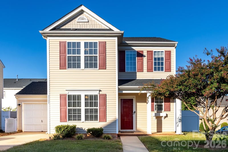 1521 Hyacinth Ct, Charlotte, NC 28215