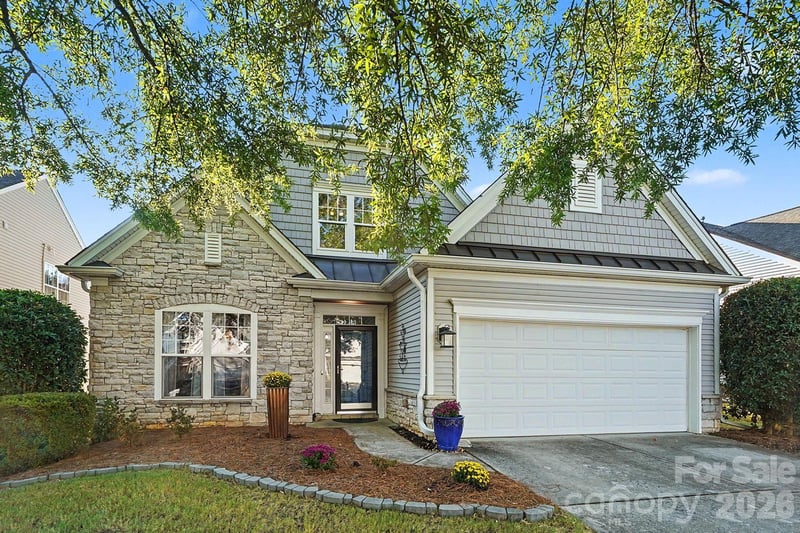 7024 Saranac Ln, Charlotte, NC 28105