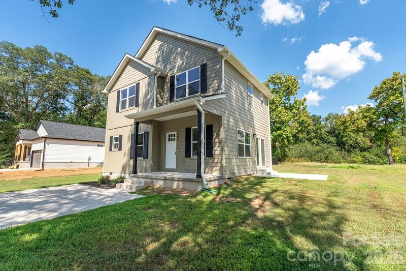 1402 N Modena St, Gastonia, NC 28054