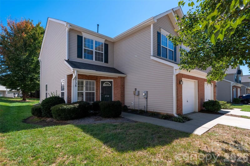2738 Mill Valley Ct, Matthews, NC 28105