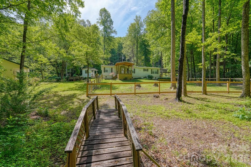 123 Little Rock Way, Mill Spring, NC 28756