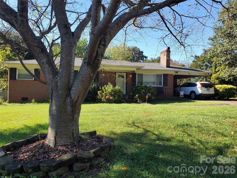 596 Georgia Ave, Statesville, NC 28677
