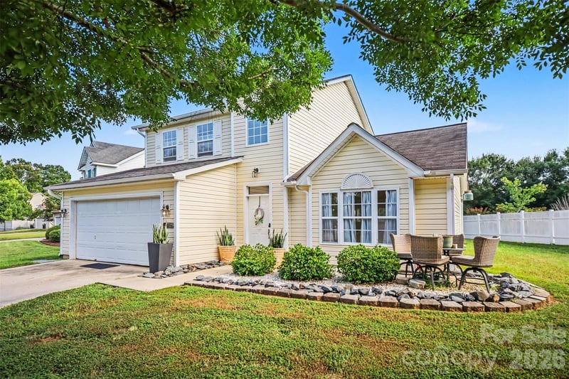 15725 Southern Garden Ln, Charlotte, NC 28278