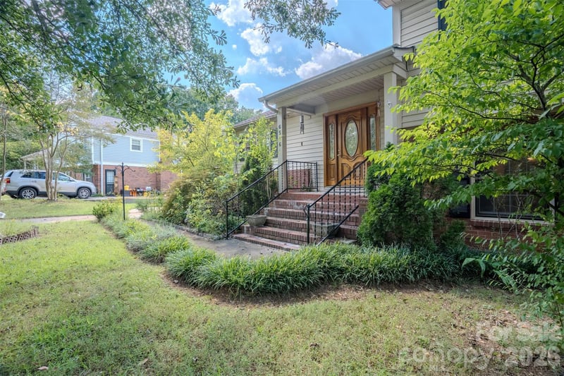 6516 Brynwood Dr, Charlotte, NC 28226