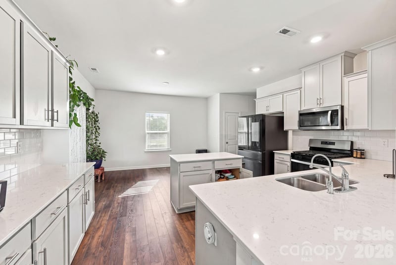 10730 Tuff Ln, Davidson, NC 28036