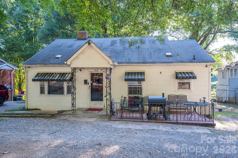 712 N Weldon St, Gastonia, NC 28052