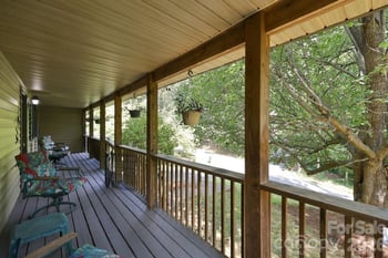 6 Cisco Rd, Asheville, NC 28805