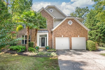 13934 Kings Carriage Ln, Charlotte, NC 28278