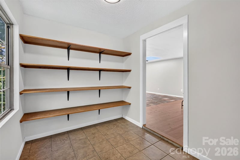 9 Good Neighbor Rg, Weaverville, NC 28787