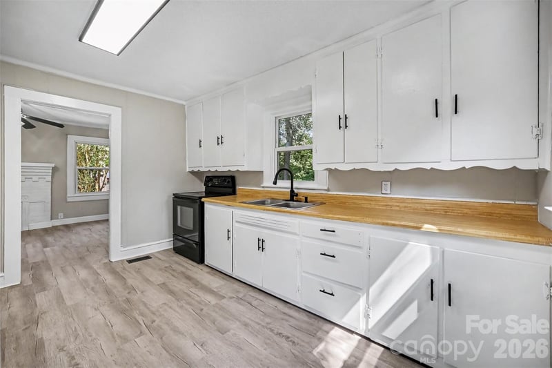 312 Prince St, Kannapolis, NC 28083