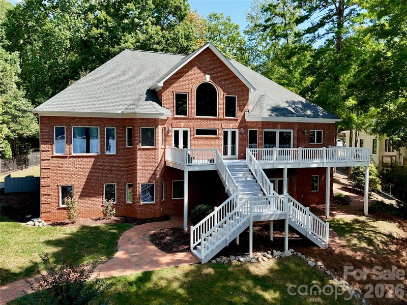 140 Holt Ln, Mooresville, NC 28117