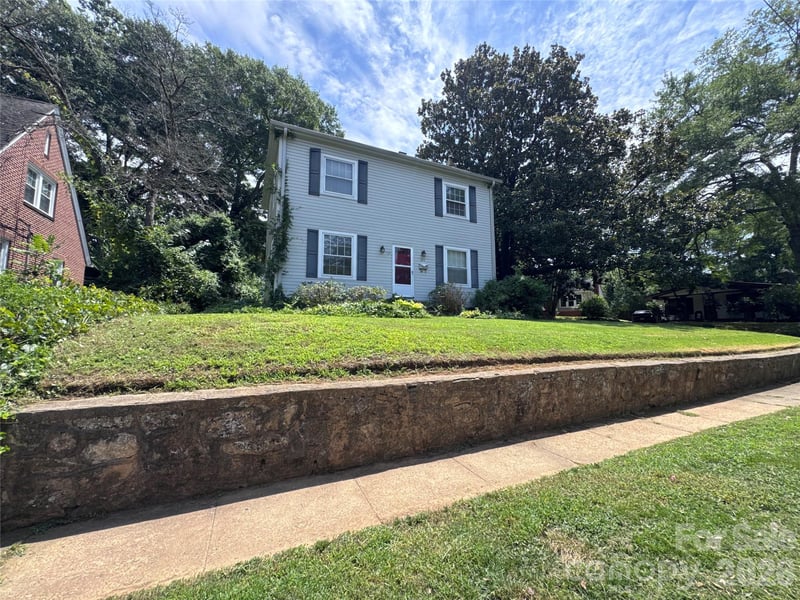 614 Neil St, Gastonia, NC 28052