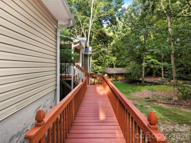 6238 King George Dr, Charlotte, NC 28213