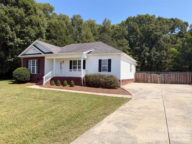 133 Polaris Dr, Wingate, NC 28174