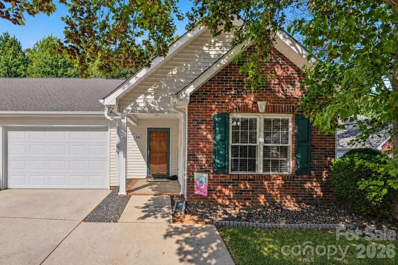 124 Keswick Ln, Mooresville, NC 28117