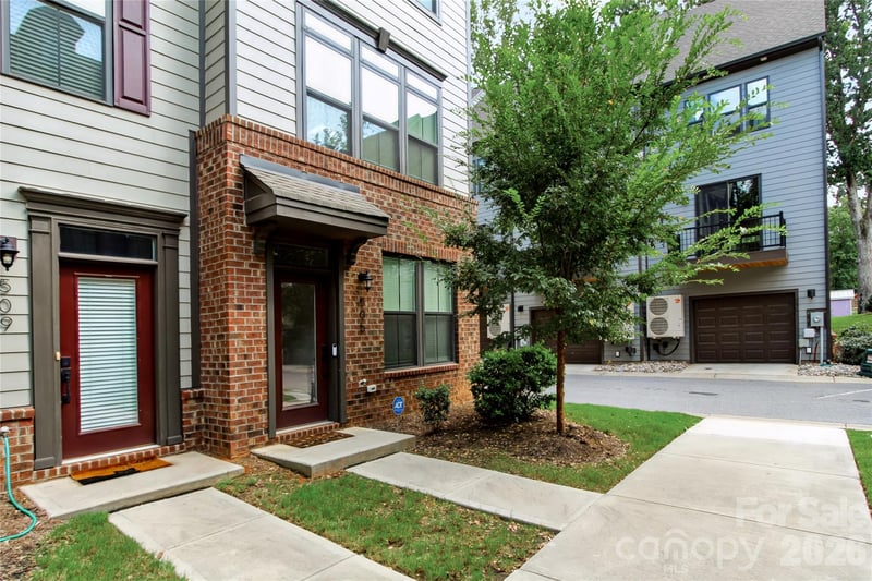 505 Cubitt Ct, Charlotte, NC 28205