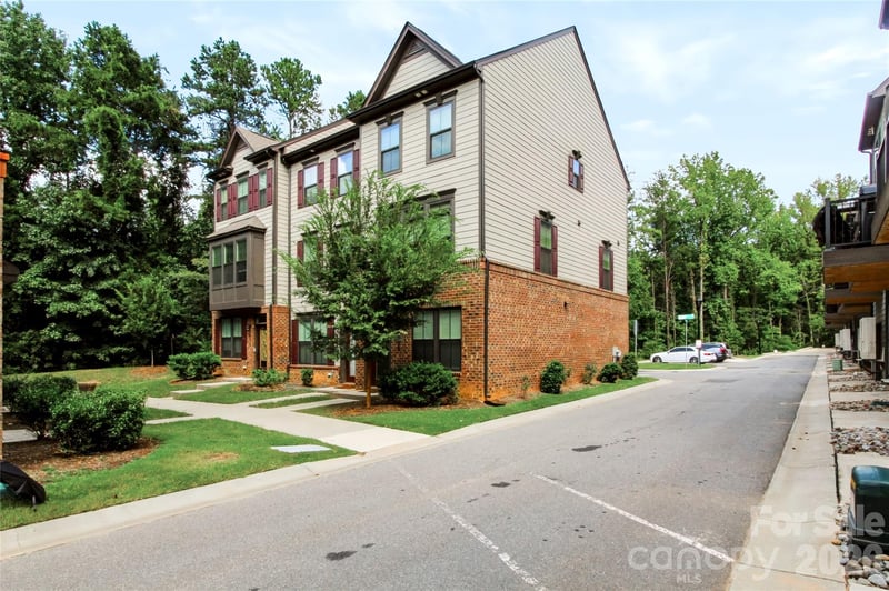 505 Cubitt Ct, Charlotte, NC 28205