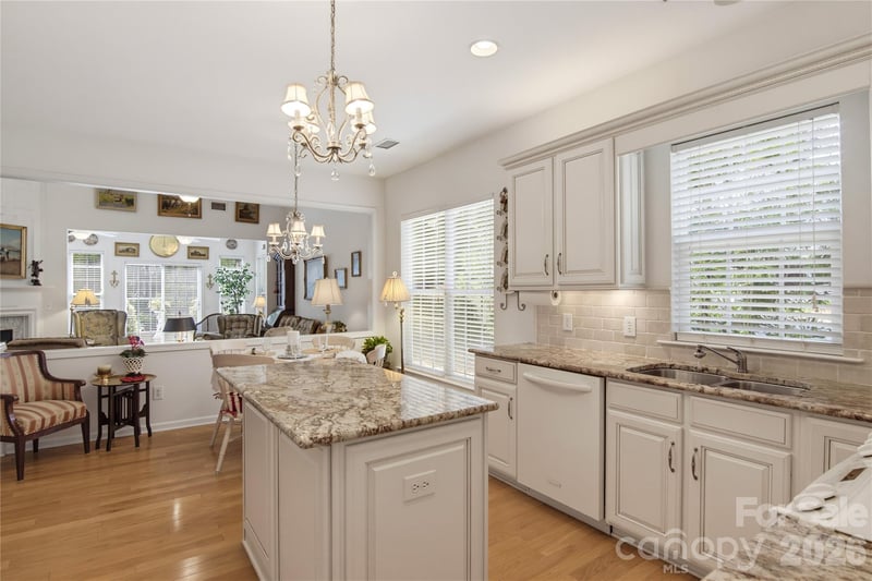 3238 Darlington Rd, Matthews, NC 28201