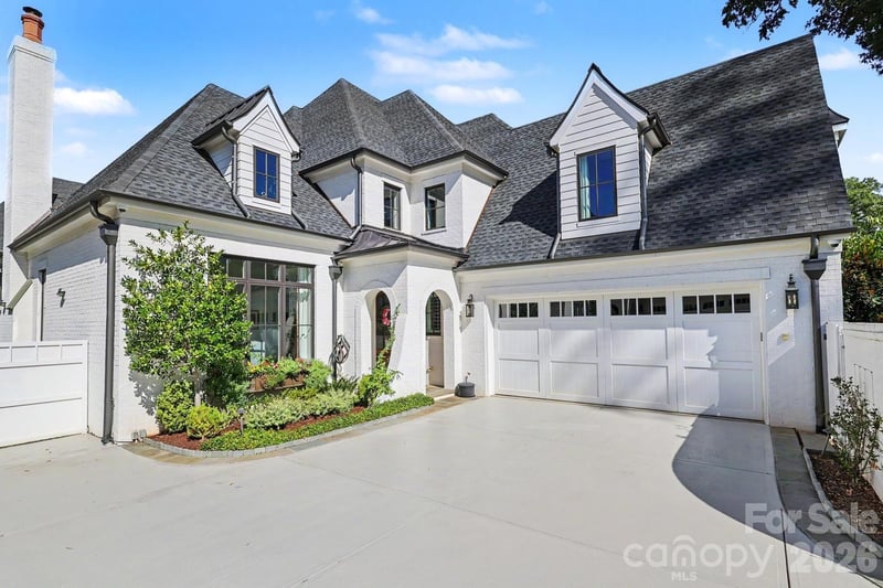 1318 S Kings Dr, Charlotte, NC 28207
