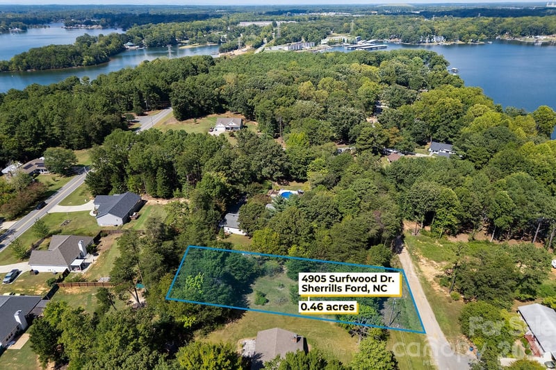4905 Surfwood Dr, Sherrills Ford, NC 28673