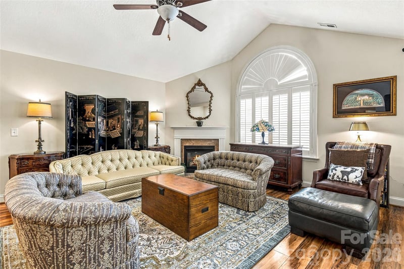 31 Braeburn Way, Flat Rock, NC 28731