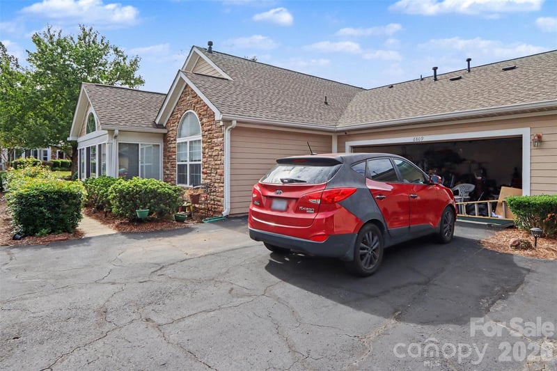 6809 Ledgestone Pl, Charlotte, NC 28227