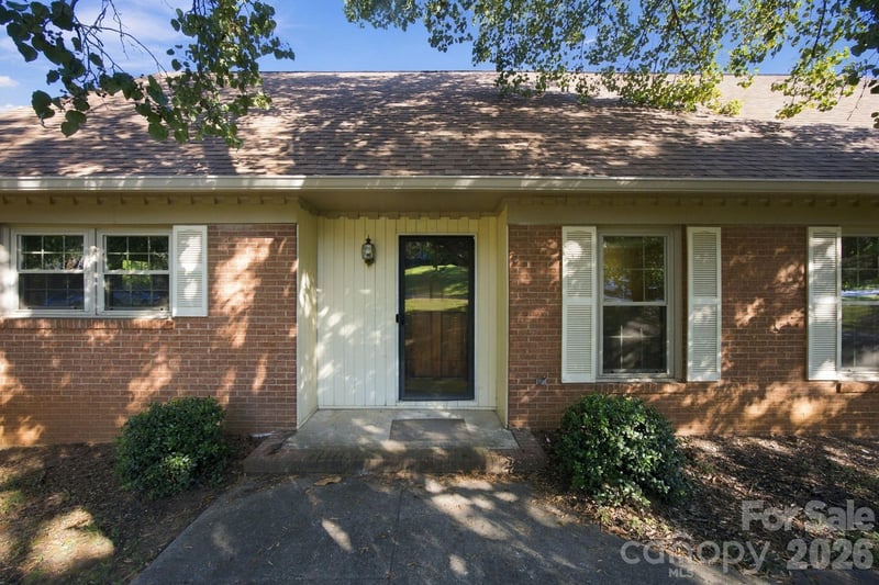 7416 Folger Dr, Charlotte, NC 28226