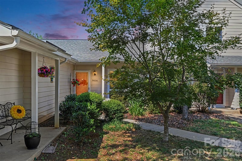 9014 Mcalpine Cove Ct, Charlotte, NC 28270