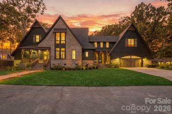 20020 Schooner Dr, Cornelius, NC 28031