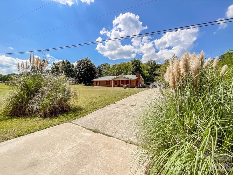 3304 Griffith Rd, Monroe, NC 28112