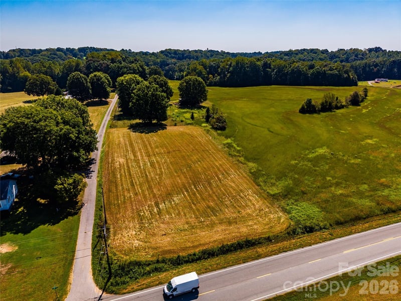 4222 N Nc 16 Hw, Conover, NC 28613