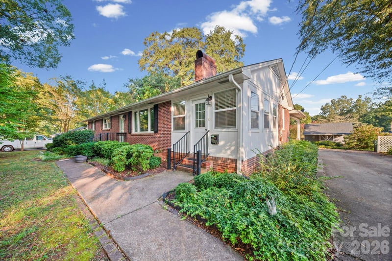 2019 Carol Dr, Gastonia, NC 28054