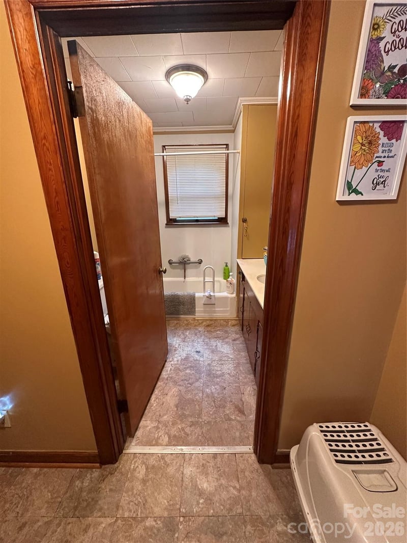 107 Vida Ln, Cherryville, NC 28021