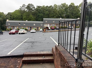 220 14th Ave SE #2-D, Hickory, NC 28602
