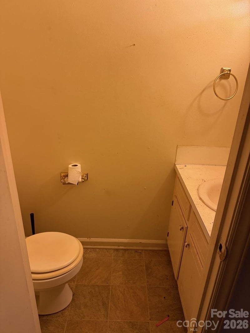220 14th Ave SE #2-D, Hickory, NC 28602