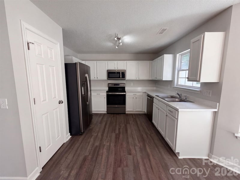 3978 Shasta Cir, Clover, SC 29710