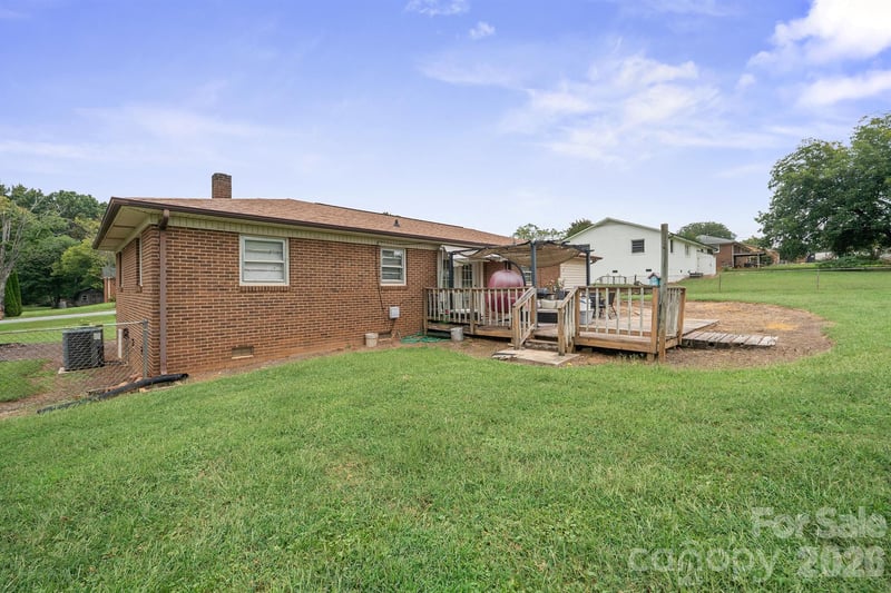 1782 Cameron Rd, Lincolnton, NC 28092