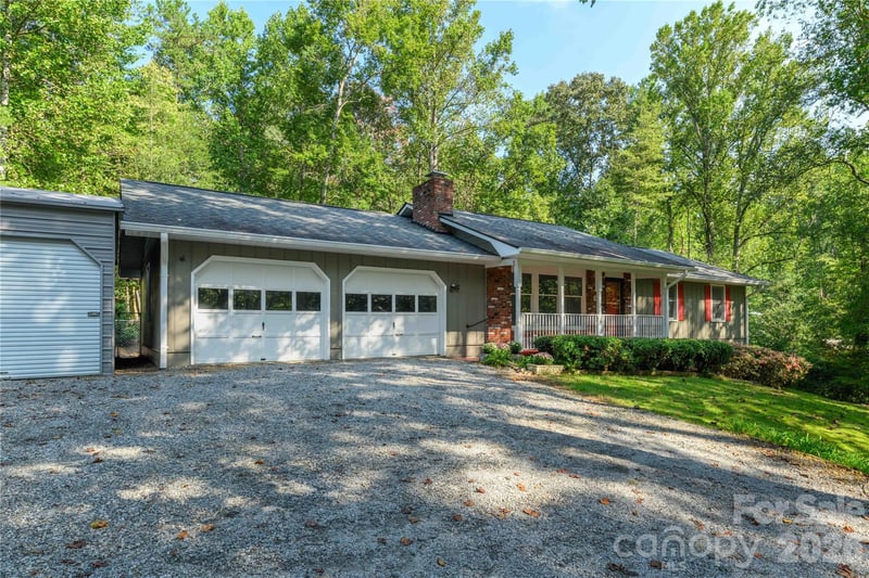 106 Turner Ln, Hendersonville, NC 28791